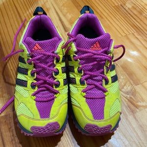 Women’s Adidas running shoes size 8 1/2 a lot of life left. Great shoes